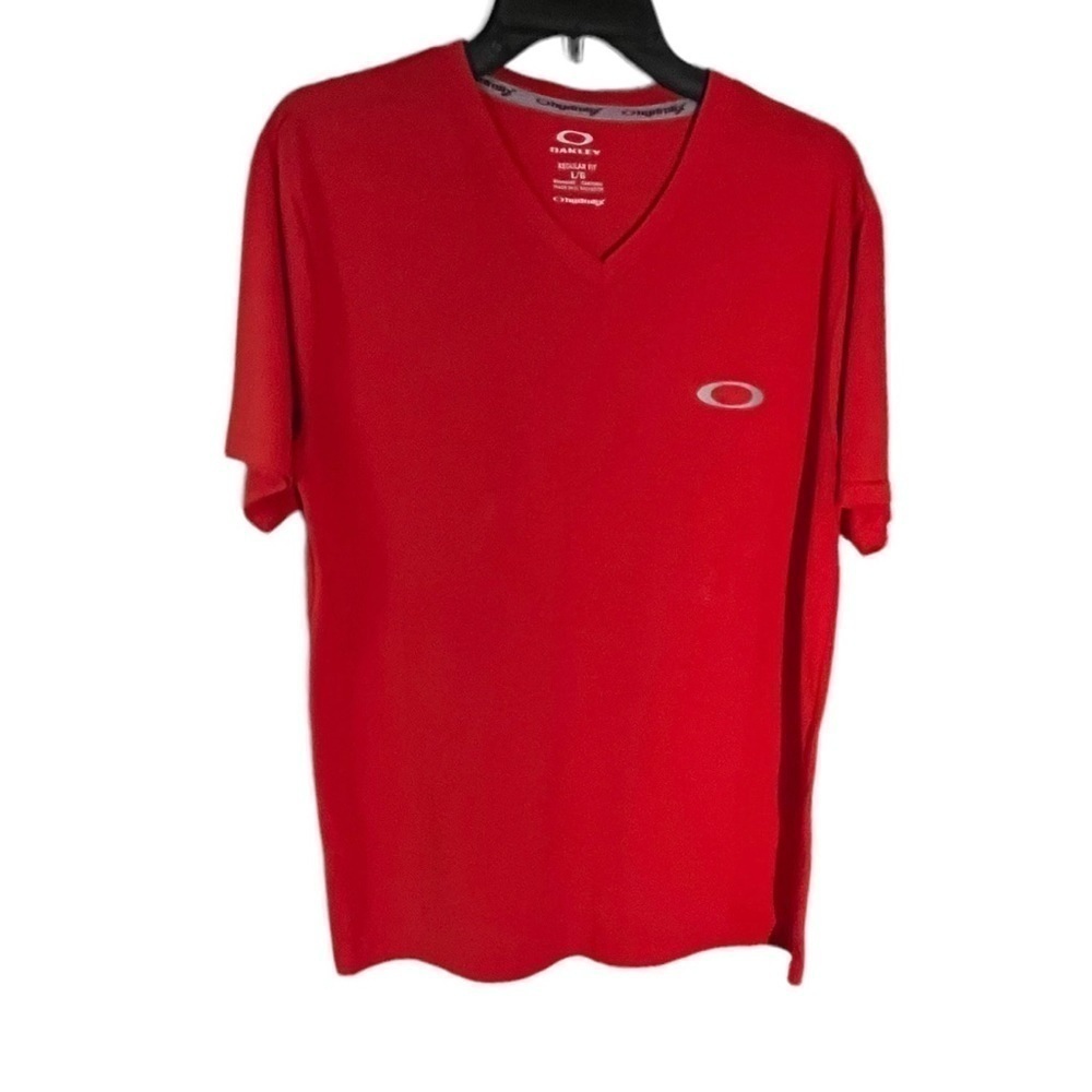 Oakley Men’s V-neck Short Sleeve Tee